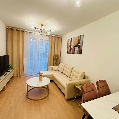 아파트 Lotus Impero Oddzielna Kuchnia 2 Garaz 오스트로웽카